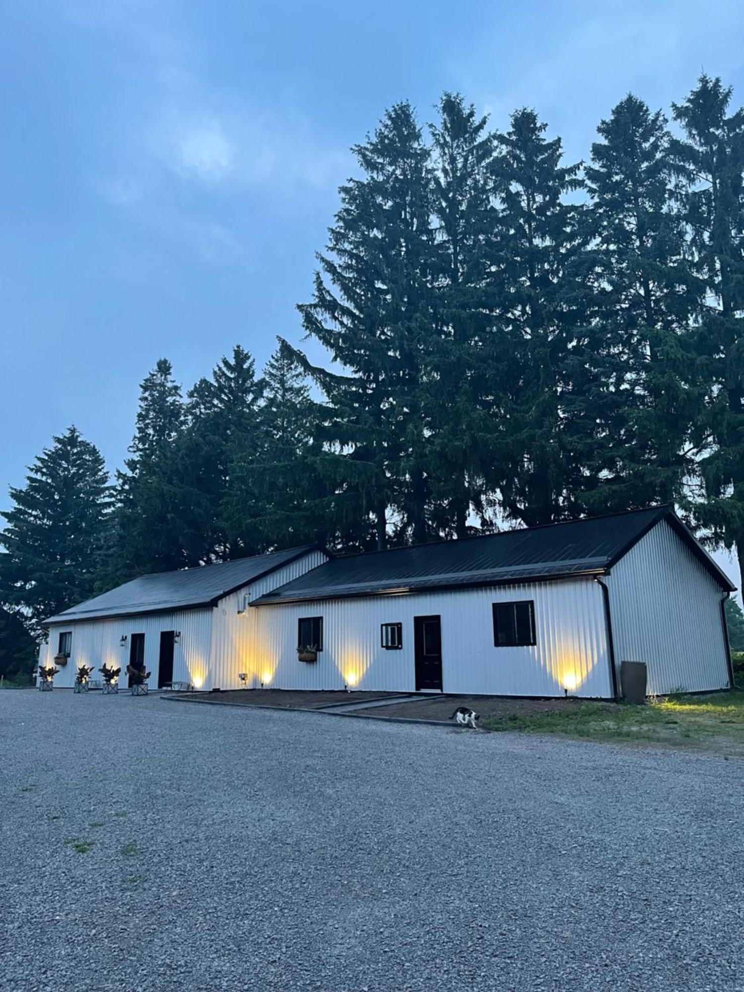 The Barns Of Brighton Near Prince Edward County المظهر الخارجي الصورة